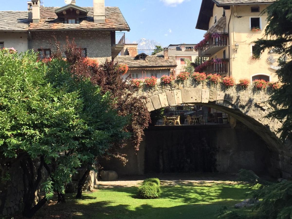 アオスタA Casa Di Gioアパートメント エクステリア 写真